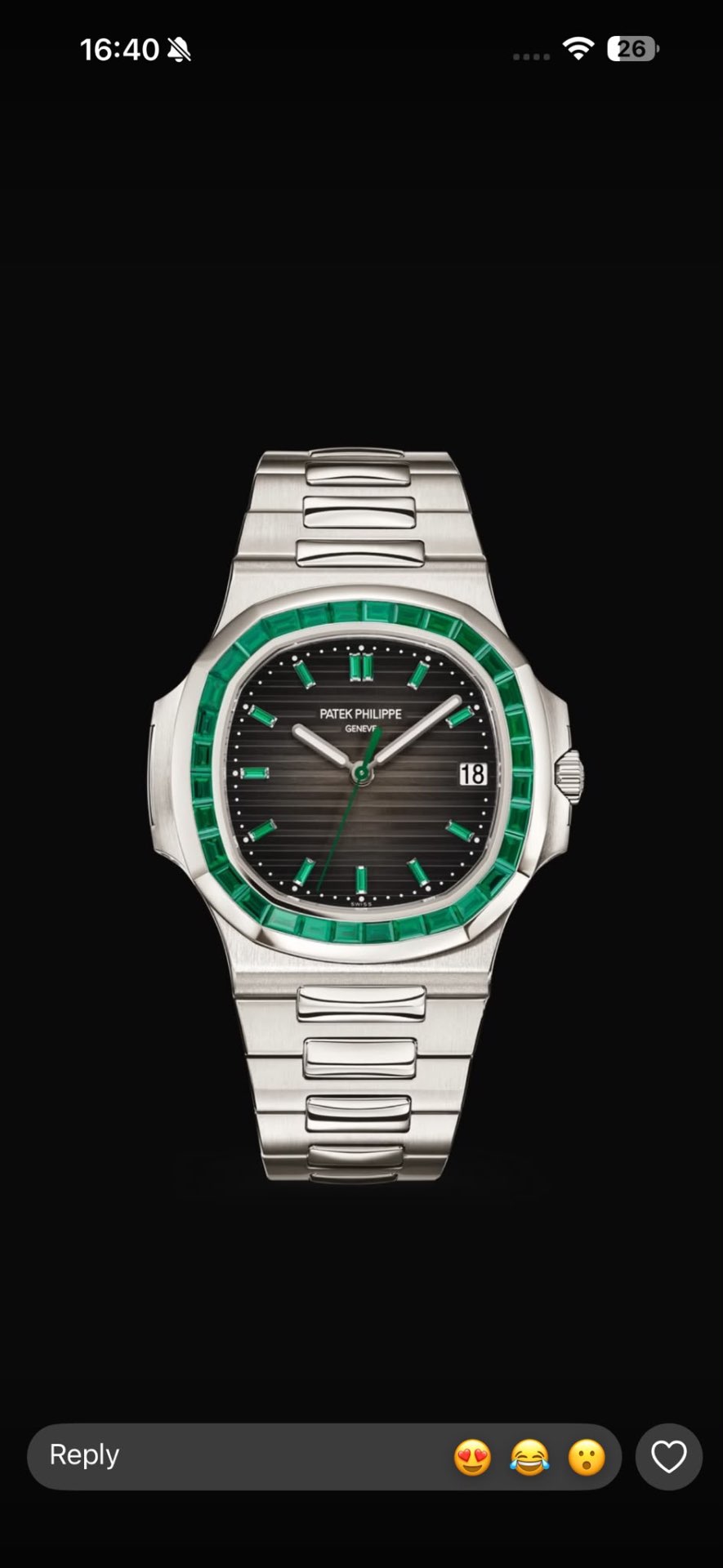 Nautilus 5711 White Gold Emerald — White gold · Grey gradient dial · Emerald baguette bezel — Patek Philippe