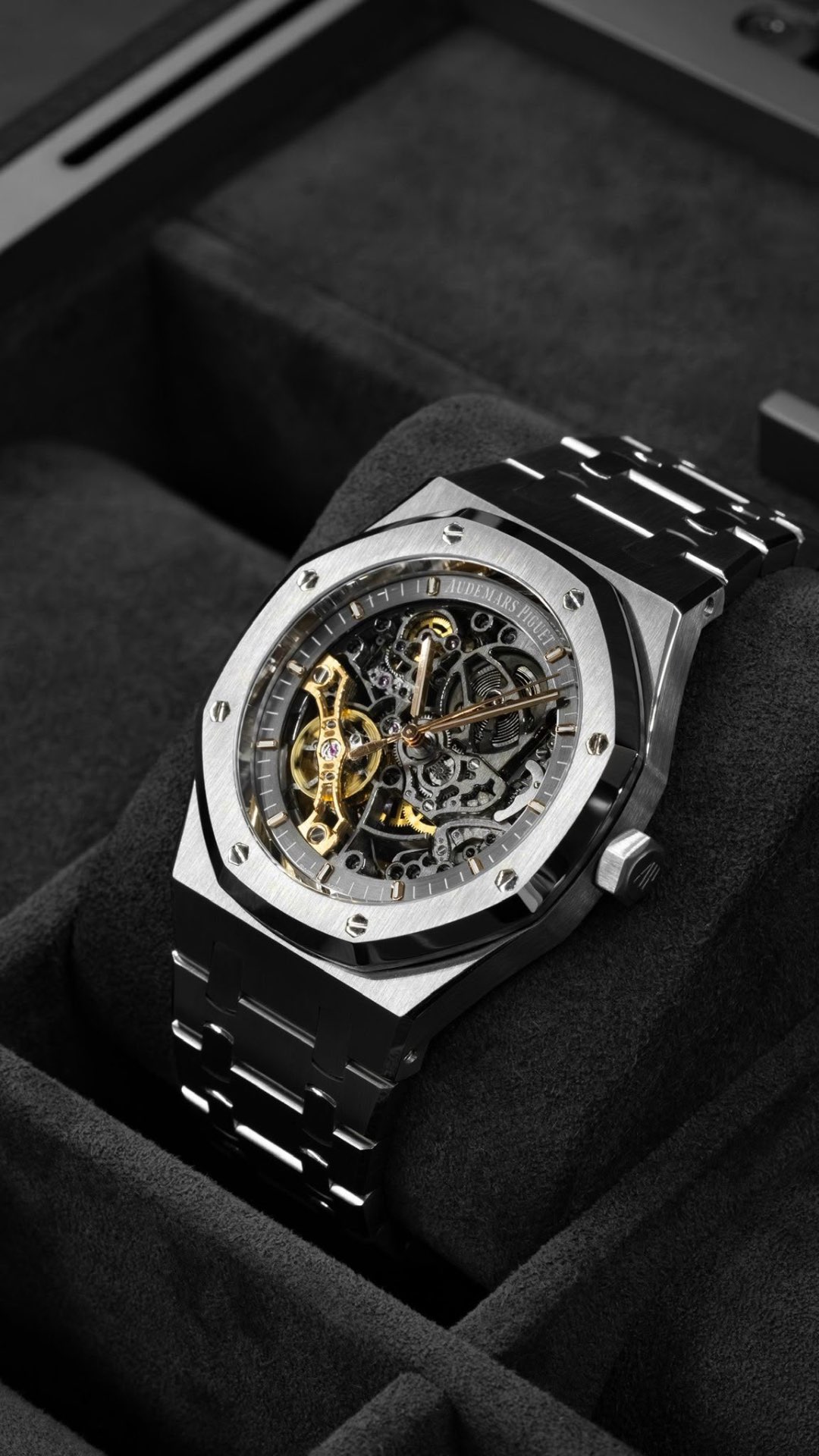Royal Oak Offshore Pavé Chronograph — White gold, fully diamond-pavé · Chronograph · Rubber strap — Audemars Piguet